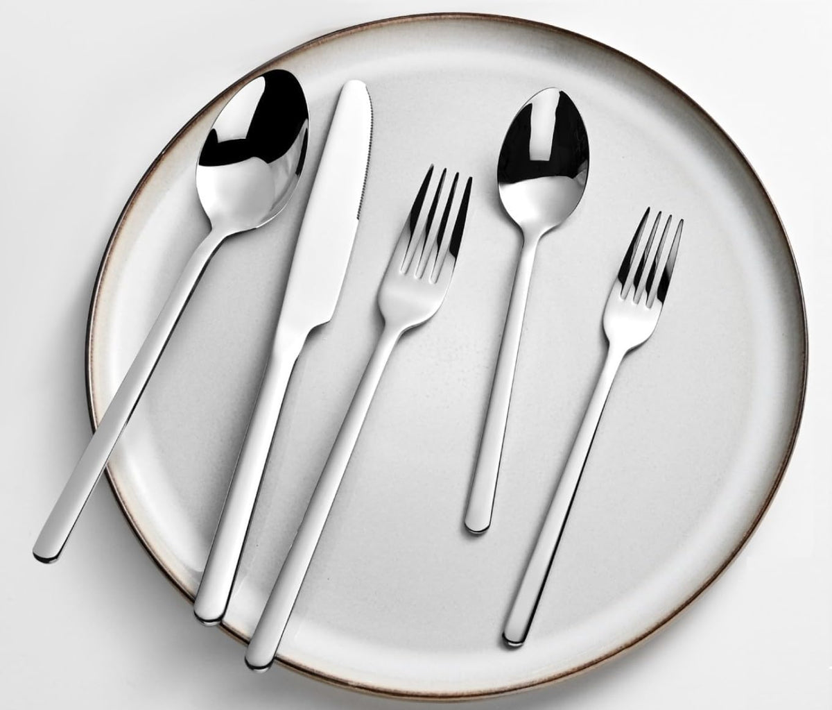 40 Piece Silverware Set, Flatware Set for 8, 18/10 Stainless Steel Cutlery Set Mirror Polished Modern Design Dishwasher Safe