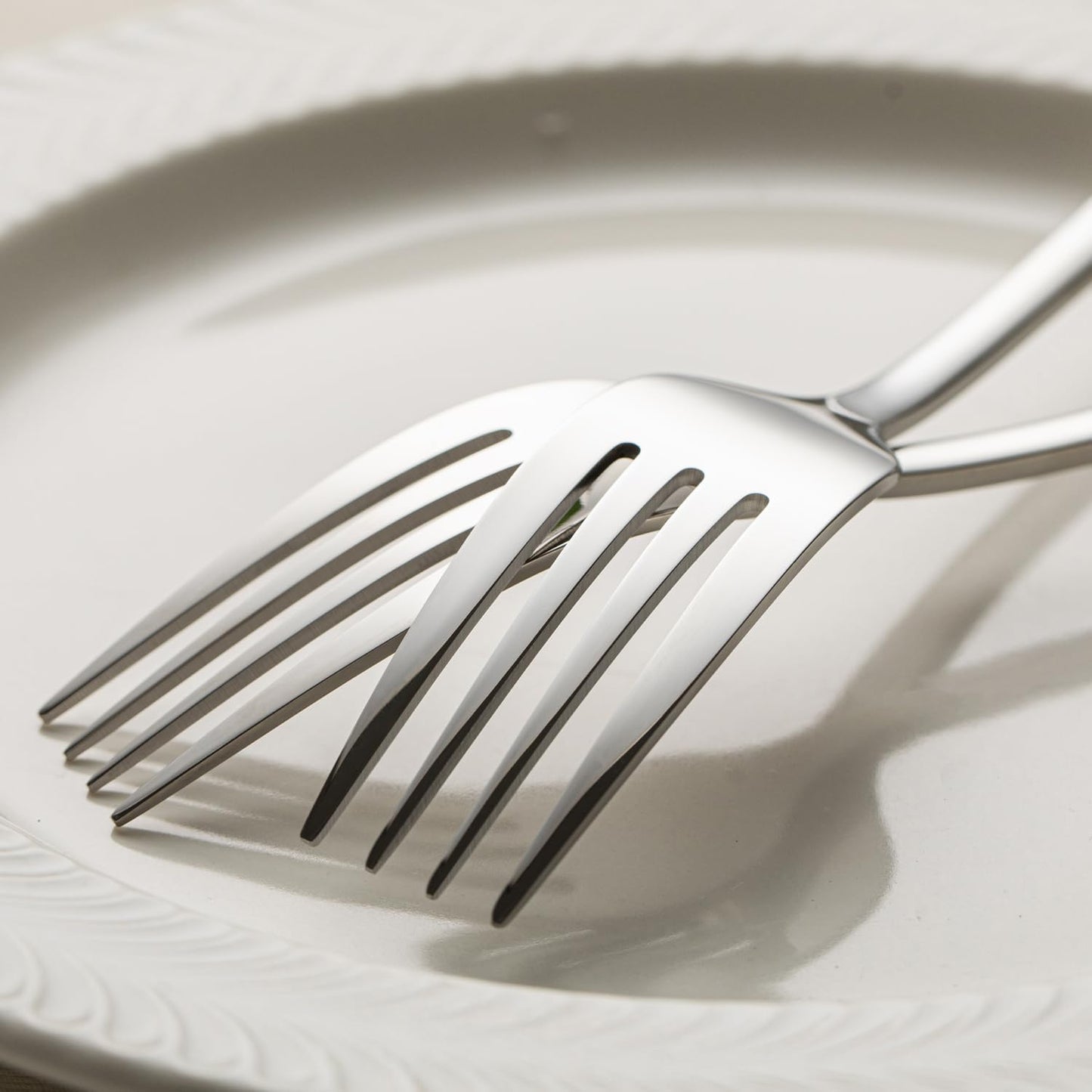 Forks 12 Piece Dinner Forks Set, 18/10 Stainless Steel, 8.18 Inch | Food Grade Metal Forks, Mirror Polished, Dishwasher Safe, Rust Resistant, for Home Kitchen, Weddings, Parties & Restaurants