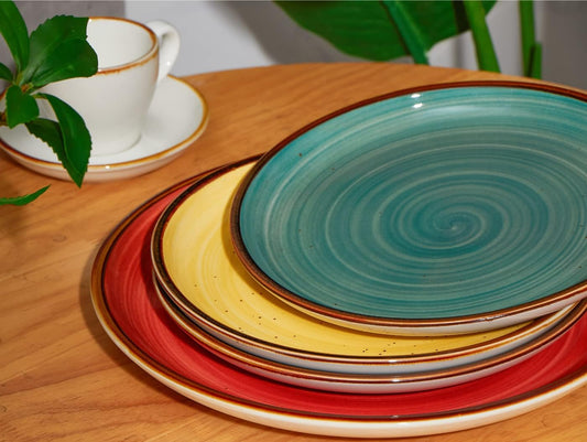 ONEMORE Porcelain Plates Set 10.5 inch Large Dinner Plates for Salad Dessert Ceramic Serving Plate Set of 4, Microwave and Dishwasher Safe