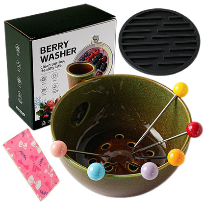 Self Spinning Ceramic Berry Washing Bowl with Drain Holes, 7'' Kitchen Fruit Washer Spinner Bowl with 10pcs Sponges，Blue