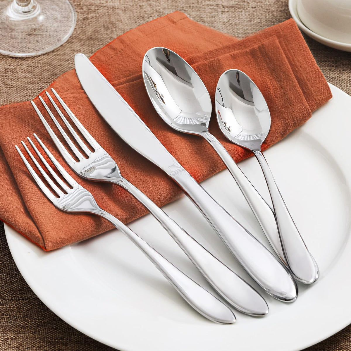 40-Piece Silverware Set for 8,18/10 Stainless Steel | Mirror Polished, Dishwasher Safe , for Home, Restaurant, Wedding and Party Use