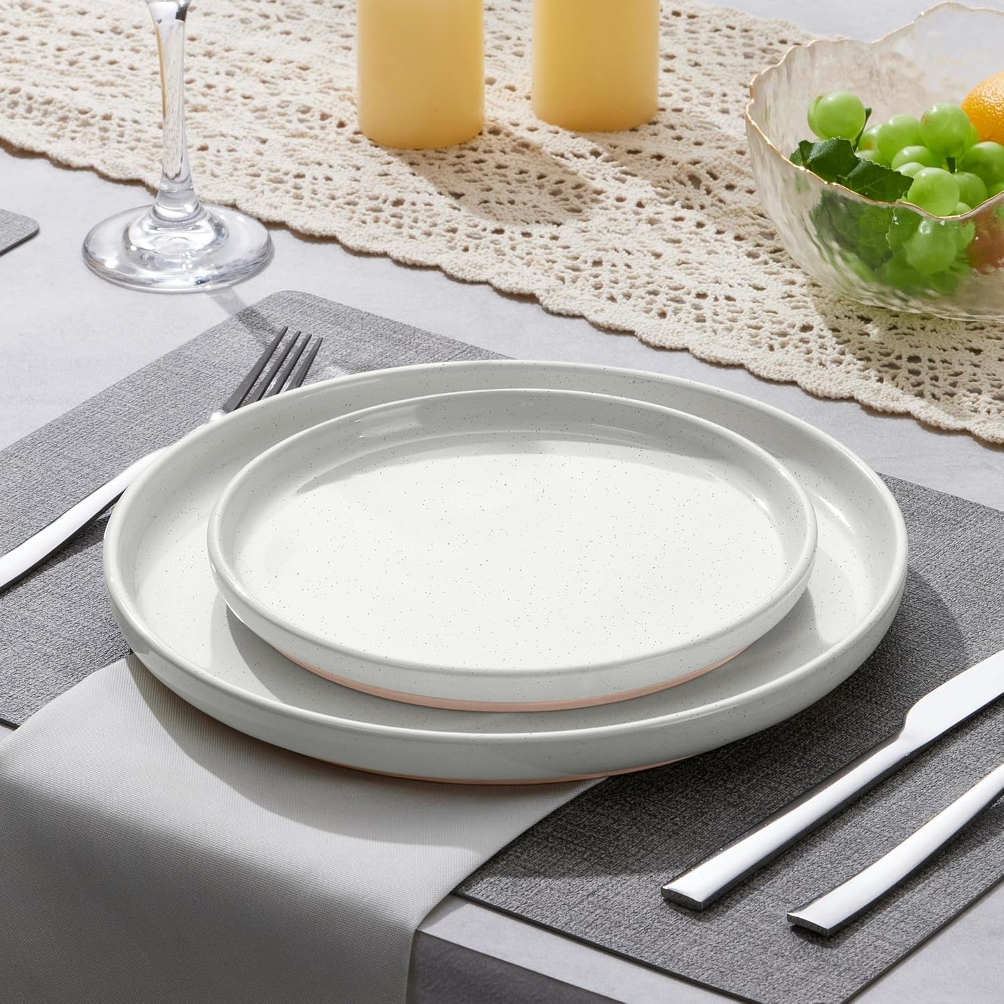 LIANYU Dinner Plates Set of 4, 10.5 Inch Stoneware Plate for Kitchen Dining, Large & Round Ceramic Salad Dishes Set, Microwave, Oven & Dishwasher Safe, Scratch Resistant, Stackable, Snowy White
